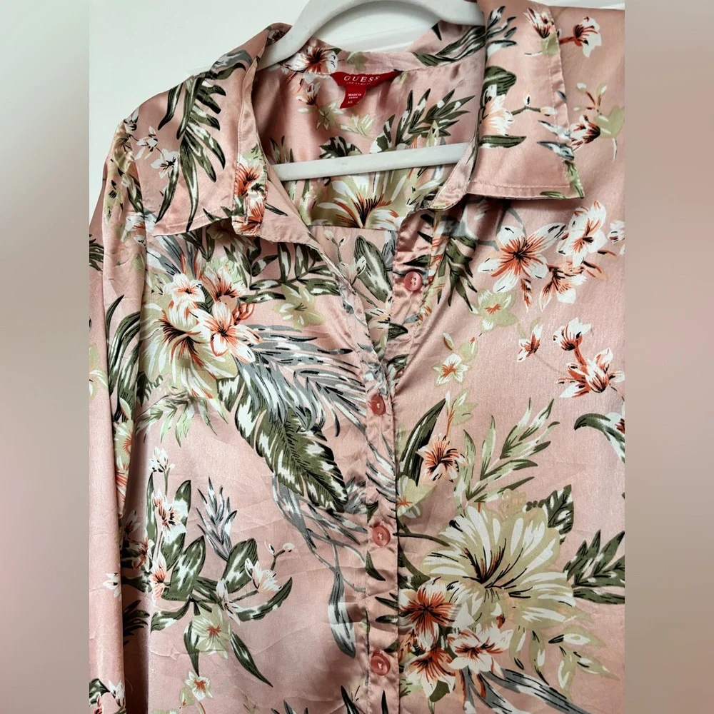 GUESS Floral Pink Satin Blouse XL - Picture 8 of 10